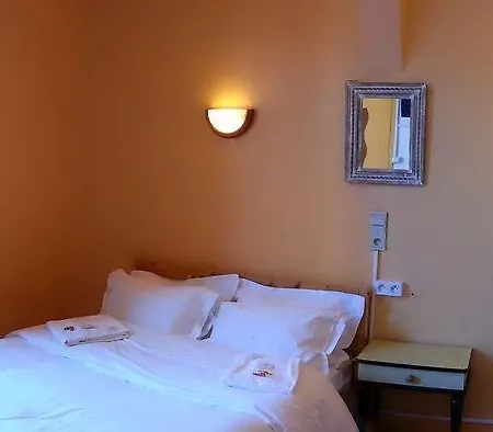 Le 13 Bvd Guest house 2*