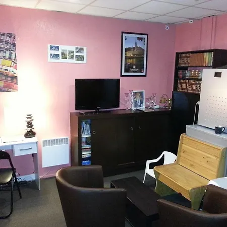 Le 13 Bvd Guest house