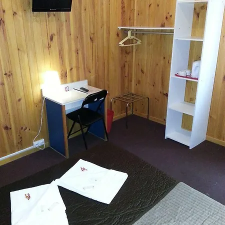 Le 13 Bvd Guest house